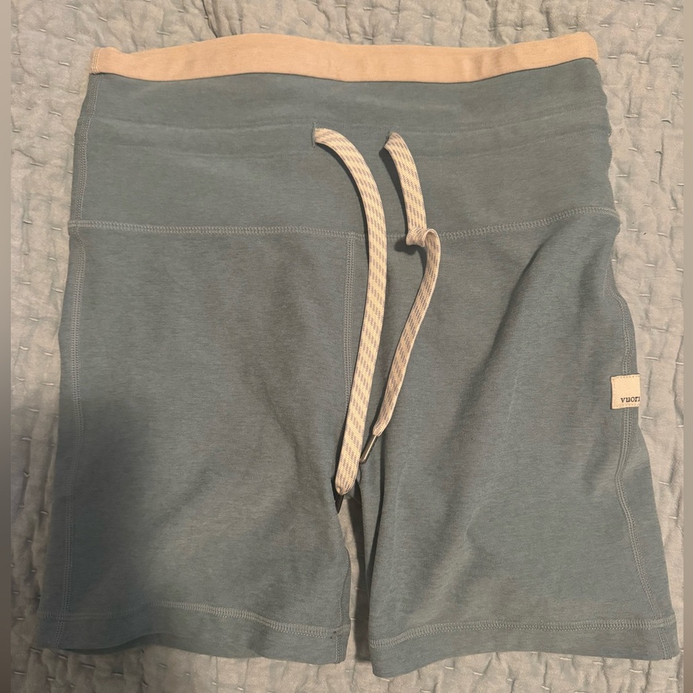 Vuori Vibe elevation short teal turquoise
size Small